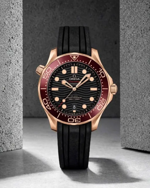 Omegg_a Seamaster Diver 300M Automatic Black-tipped -Black