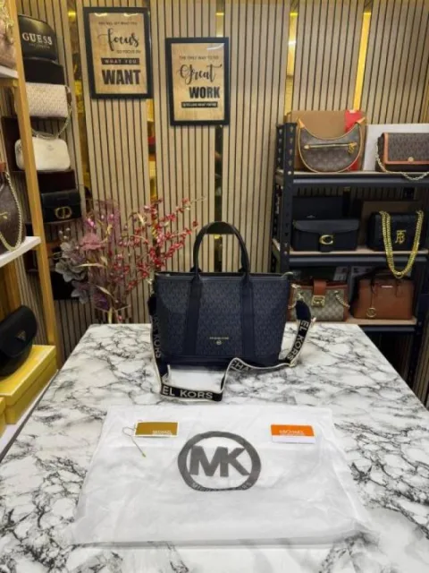 Michael Korrs Logo Signature Satchel Handbag With Dust Bag (Black) (V-24002)