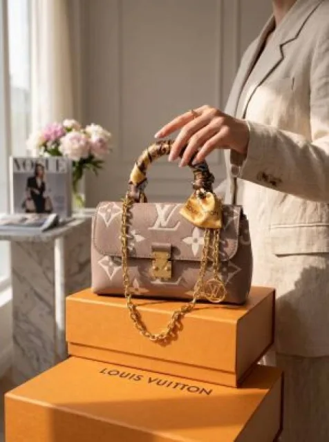Loius_Vuittion_LV_Madeline_MM_Bicolour_Top_Handle_Bag_Dustbag_box_Slingbelt_Bill 5268