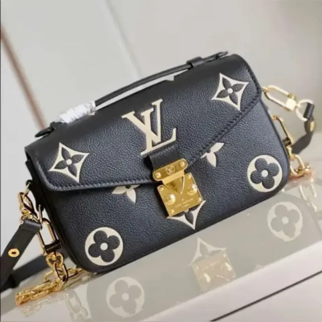 Loius Vutton Pochette Métis East-West handbag with box premium quality 6933