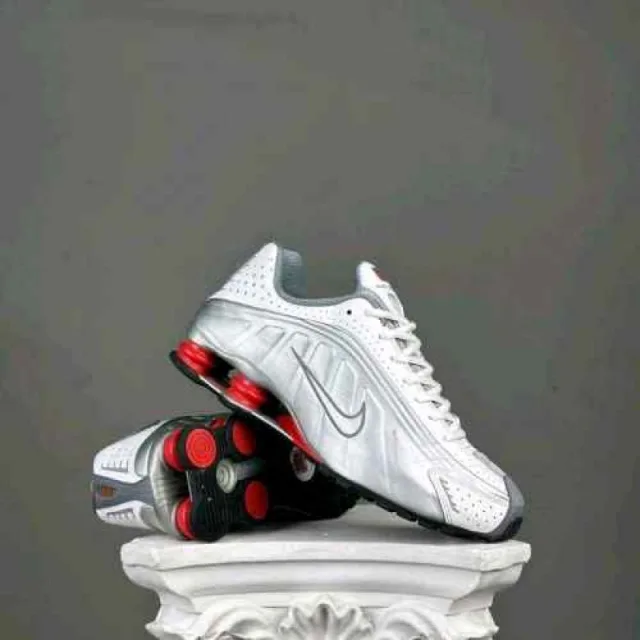 nikkee Shox R4 Metallic Silver Comet Red