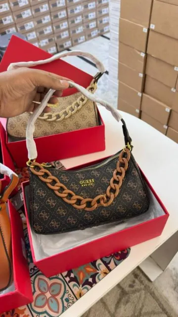 GUESS_DEA_TOP_ZIPPER_SHOULDER_BAG_WITH_BOX_6220