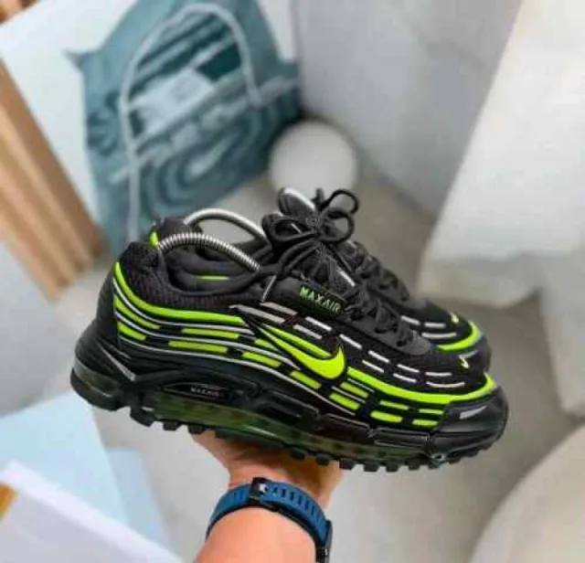 Nikkee airmax tl 2.5 black citron Volt sale no return