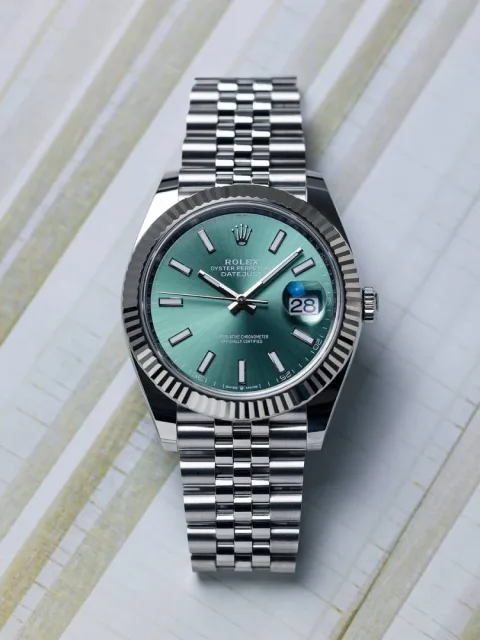 Rolee_x Oyster Perpetual Date Just Silver Green