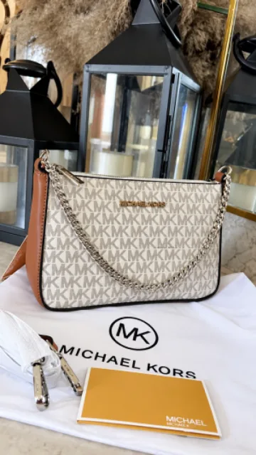 Micheal Kors Jet Set Charm Small Logo Pochette Bag Box Dust Bag 5196