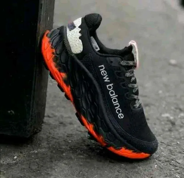 New Balence Fresh Foam x Trail More V3 Black Orange Red 1927