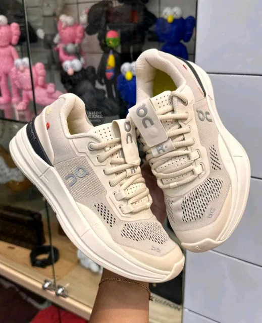 On Running Cloud Roger Pro Beige Ivory 1232