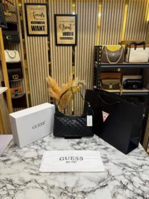 Guess Rianee Shoulder Bag With Box And Dust Bag Including Carry Bag (Black)