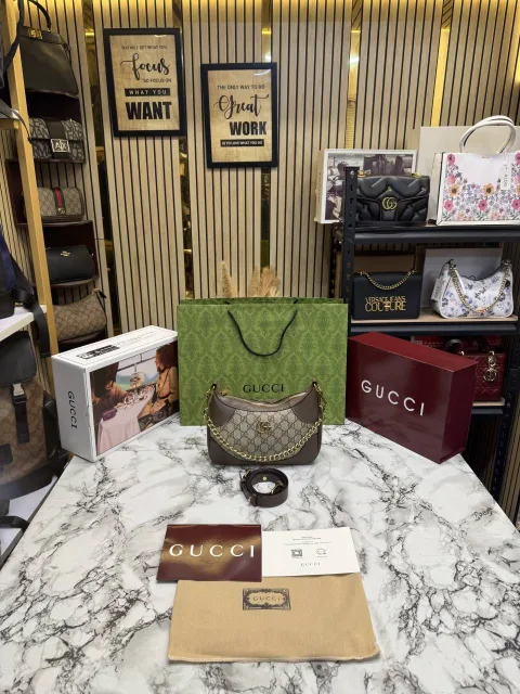 Guchi GG Monogram Chain Shoulder Bag With OG Double Box And Dust Bag Including Carry Bag (731817)