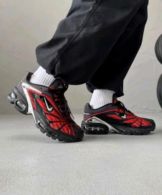 Nikkee Air Max Tailwind V x Skepta Bloody Chrome