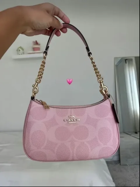 Coatch_ Teri Shoulder Bag in Signature Canvas (Model CAL51 / Powder Pink With Box premium quality