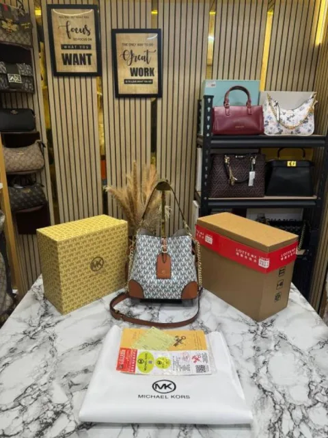Michael Kor Mk Mercer Signature Bucket Bag with Double Box And Dust Bag (Beige) (60429)