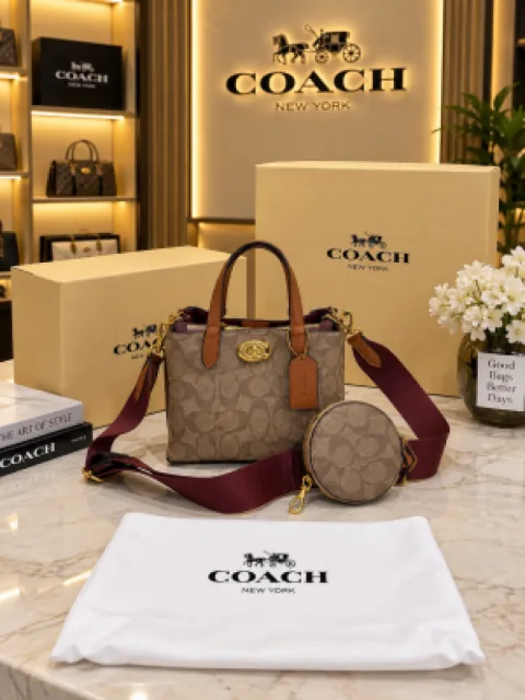 Coatch Willow with coin pouch handbag with box 5201