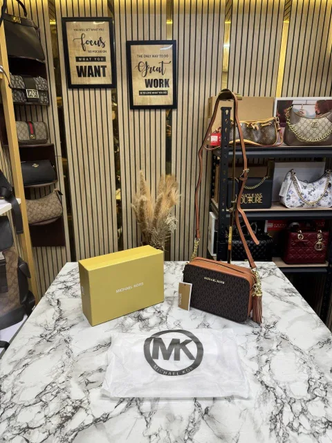 Micheal Kors Jet Set Medium Logo Camera Bag Coffee Brown With Box & Dust Bag (60688)
