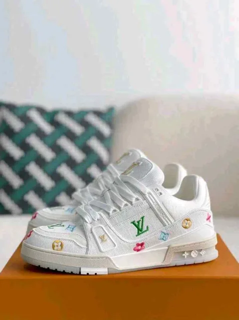 Louiiss Vuitton LV Trainer Takashi Murakami White 755