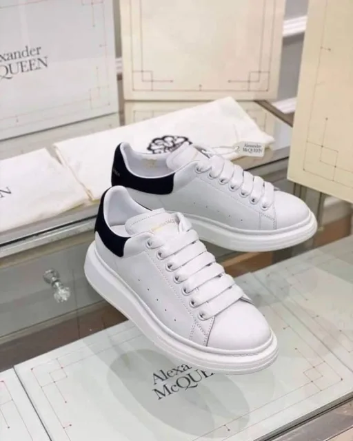 Alexander McQuee White Sneakers With Card Bill carry Bag & Og Box