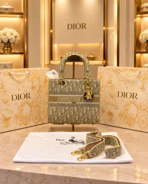 Christian_DIYOR_LADY BIG SIZE_BAG_WITH_BRAND_CARRY_BAG_6870