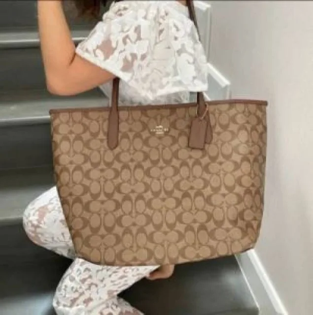 Coatch city tote bag in signature Canvas With Ogbox Dustbag 6792