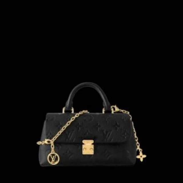 Loius vutton nano Madeline with box 5204