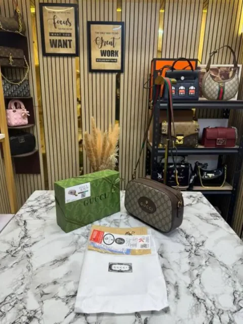 Gucc GG Supreme Neo Tiger Sling Bag With Box And Dust Bag (77882)