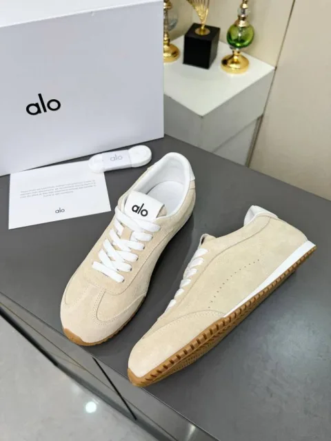 Alo Yoga Sunset Suede Sneakers