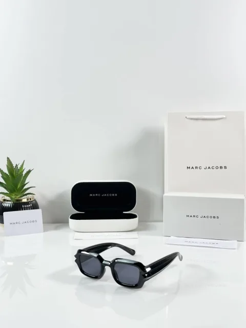 Marc Jacobs 3684 Black