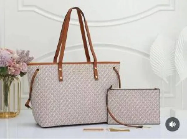Michael kor Tote Bag With Pouch & Dust Bag 6807