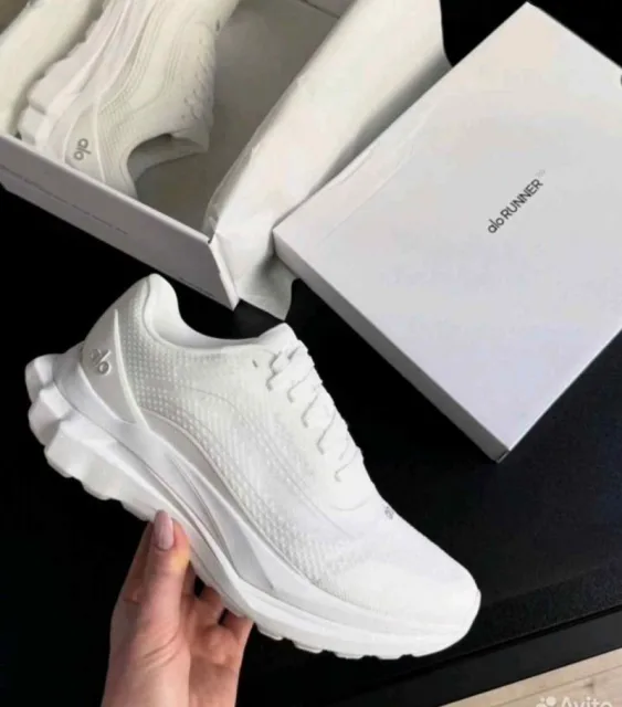 Alo yoga Runner Triple White 6213