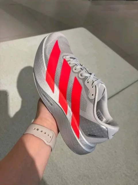 Adiddass Adizero Evo Sl red Grey Iron Metallic 216