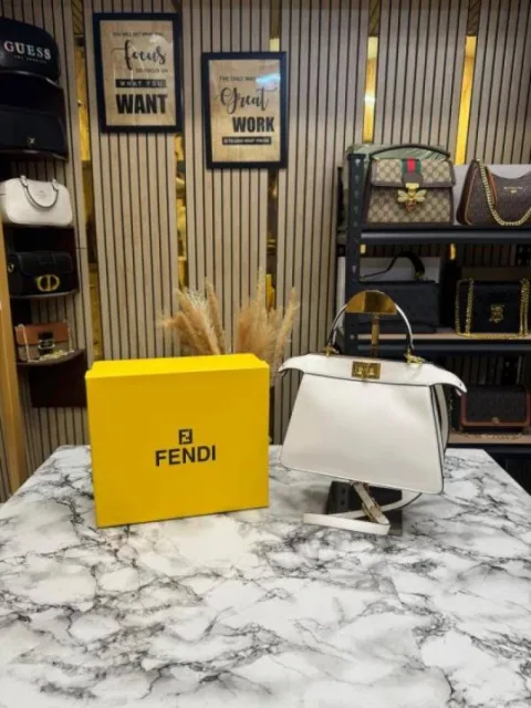 Fenddi Peekaboo_IseeU_Shoulder_Bag_With_Box_(731-White)