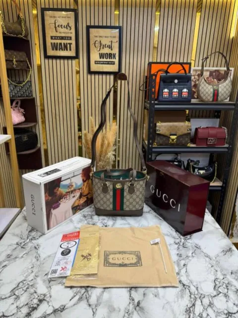 Gucc GG Supreme Tote Bag With Double Og Box And Dust Bag (836848)