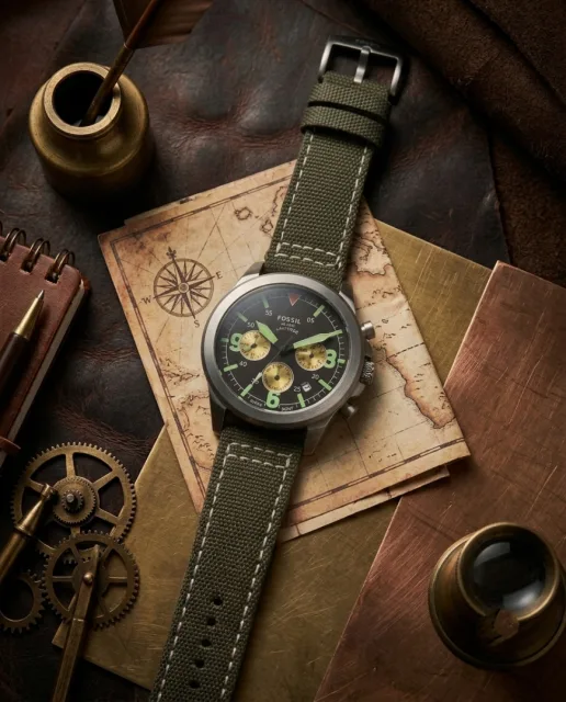 Fosil 10 ATM Latitude Green Silver Black Dial