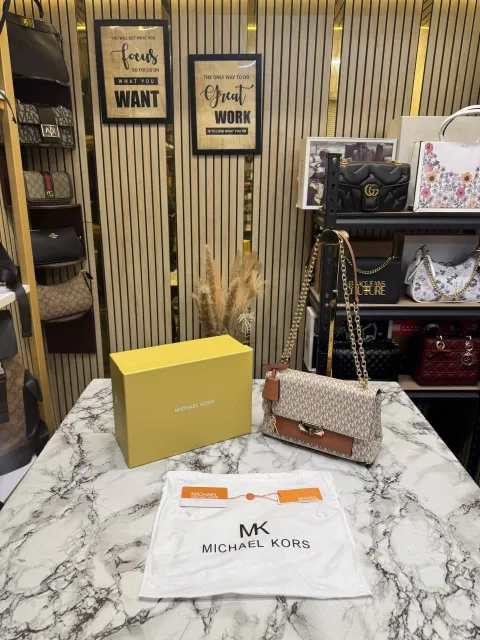 Micheal Kors Parker Signature Shoulder Bag With OG Box And Dust Bag Biege brown