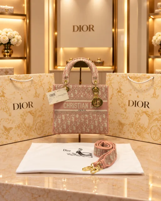 Christian_DIYOR_LADY BIG SIZE_BAG_WITH_BRAND_CARRY_BAG_6874