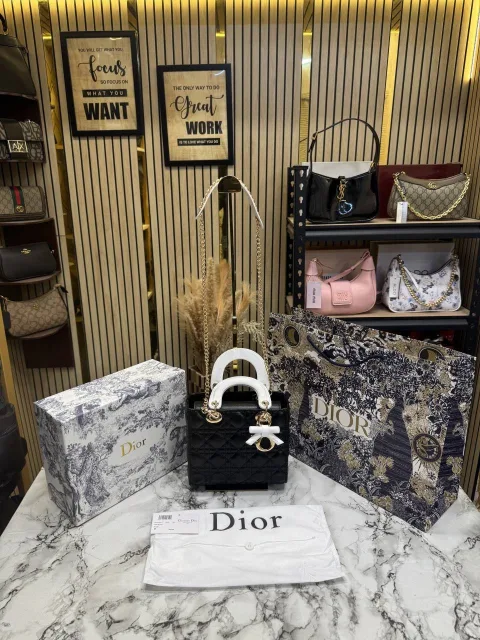 CHRISTIAN DIYOR LADY CANNAGE WITH OG BOX AND DUST BAG INCLUDING CARRY BAG 2111 WHITE BLACK